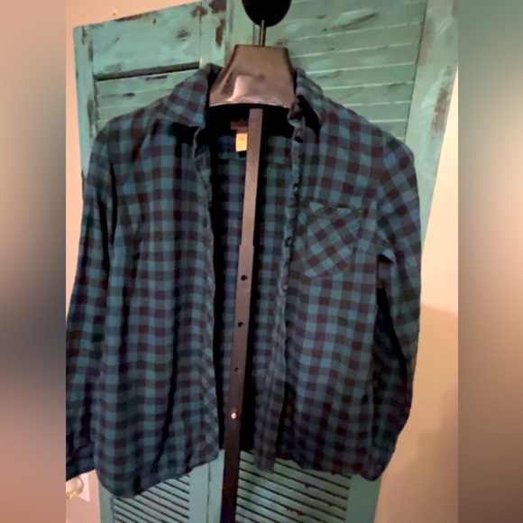 BLUE MOUNTAIN MENS FLANNEL!! - Picture 1 of 2